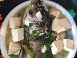 清炖豆腐鱼头汤