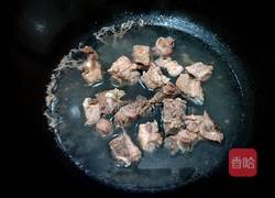 当归黄芪炖排骨汤的做法图解3