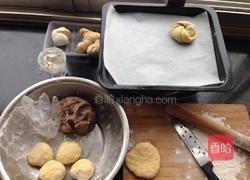 红豆沙卷面包的做法图解1