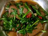 韭菜烩鸭血