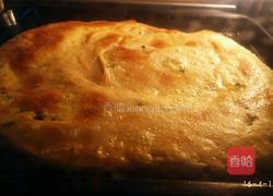 电烤箱葱油饼的做法图解7