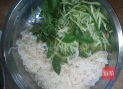 穿心莲拌面皮的做法图解2