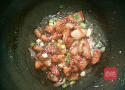 猪肉炒青椒红萝卜的做法图解3