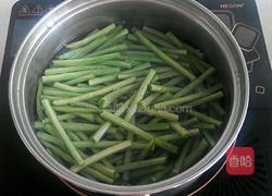 蒜末豇豆的做法图解3