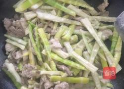 小春笋炒肉加咸菜的做法图解4