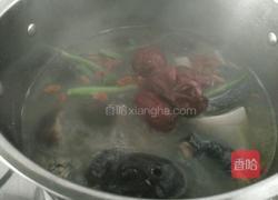 香菇乌鸡汤的做法图解7