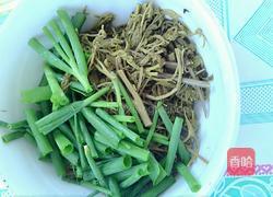 凉拌木兰芽的做法图解2