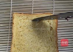 吐司鸡蛋披萨的做法图解1