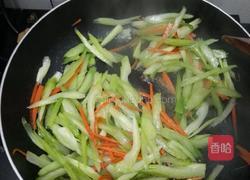 芹菜炒香干的做法图解6