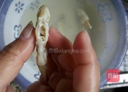 萝卜蛏子汤的做法图解1
