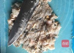 雪菜笋丝黄鱼馄饨的做法图解2