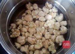西红柿鸡蛋炒菜花的做法图解3