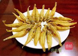 炸小沙丁鱼的做法图解4