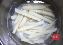 苏打饼烤薯条的做法图解1