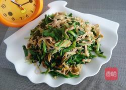 韭菜豆腐皮炒肉丝的做法图解6