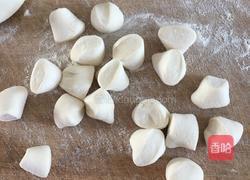 槐花饺子的做法图解3