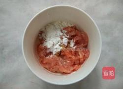皮蛋瘦肉粥的做法图解2