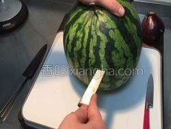 西瓜怎么做拼盘 MjUwX2MxXzA