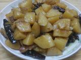 家常土豆烧肉