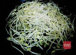 豆芽拌面筋的做法图解3