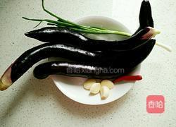 蒜香蒸茄子的做法图解1