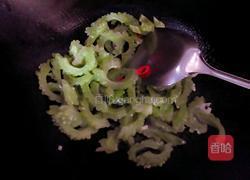 苦瓜炒蛋的做法图解11