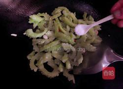 苦瓜炒蛋的做法图解12