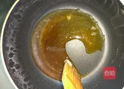 炒糖色的做法图解2