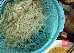 鲜之味（虾仁金针笨鸡蛋）的做法图解2