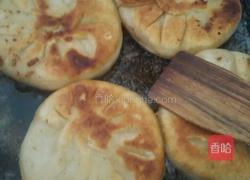 猪肉西葫芦馅饼的做法图解9