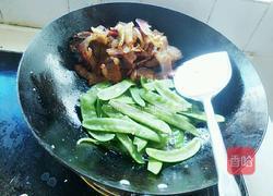豌豆片炒腊肉的做法图解5