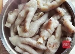 泡椒凤爪的做法图解3