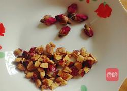 玫瑰红枣茶的做法图解1
