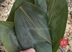 香菇干贝瘦肉粽子的做法图解7