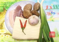 肉末香菇豆腐的做法图解1
