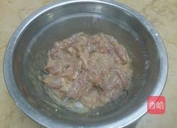 家常木耳肉片的做法图解3