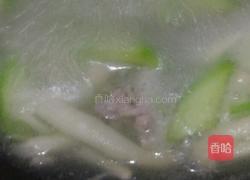 海鲜菇丝瓜肉末汤的做法图解4