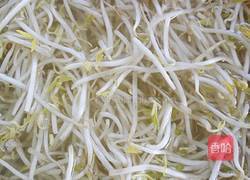 绿豆芽炒火腿的做法图解3