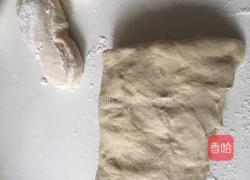 牛肉葱花千层饼的做法图解1