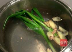 白切鸡的做法图解1