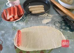 香肠虾仁披萨的做法图解7