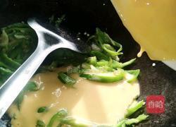 青椒炒鸡蛋的做法图解5