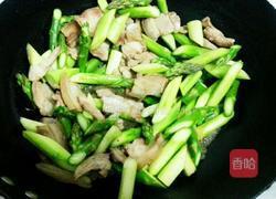 清炒芦笋的做法图解5