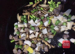 炒糯米饭的做法图解7