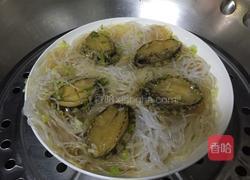 蒜蓉粉丝蒸鲍鱼的做法图解8