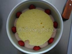 蛋糕胚怎么切整齐 MjUwX2MxXzA