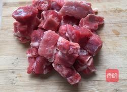 西红柿土豆烧牛肉的做法图解1