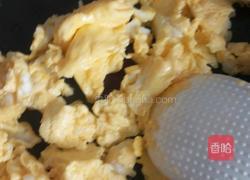 鲜虾仁炒蛋的做法图解3
