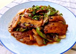 青椒洋葱回锅肉