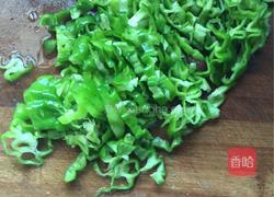 青椒炒鱿鱼丝的做法图解2